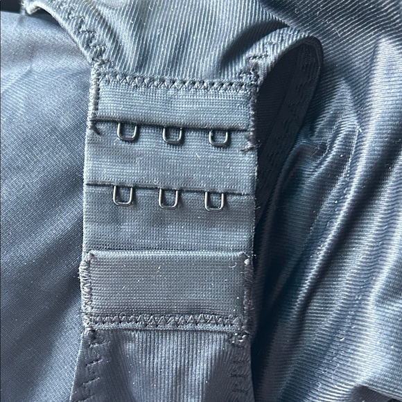 NWT Spanx Assets Low Back Cupped Shaping Bodysuit - Picture 10 of 12